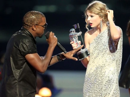 2009-VMA-Kanye-West-Taylor-Swift